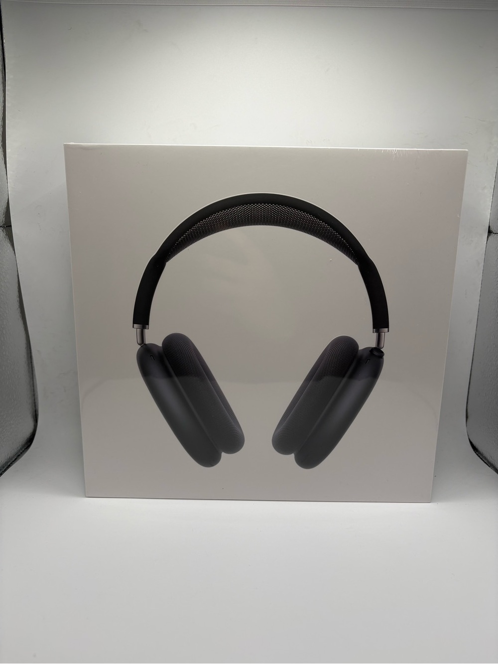 Apple AirPods Max Over-Ear Headphones - Space Gray